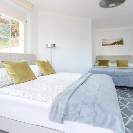 Luxury With Indoor Pool, Jacuzzi, Sauna & Breathtaking View Apartment Klosterneuburg