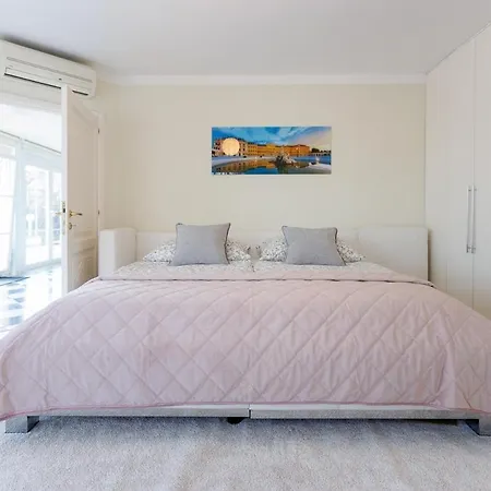 شقة Luxury With Indoor Pool, Jacuzzi, Sauna & Breathtaking View