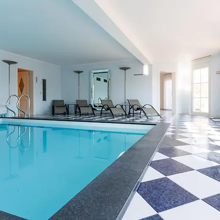 Luxury With Indoor Pool, Jacuzzi, Sauna & Breathtaking View Apartment *