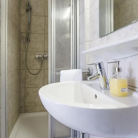 Luxury With Indoor Pool, Jacuzzi, Sauna & Breathtaking View Apartment