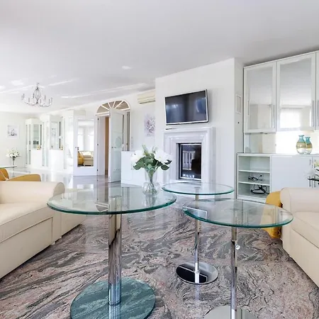 Luxury With Indoor Pool, Jacuzzi, Sauna & Breathtaking View