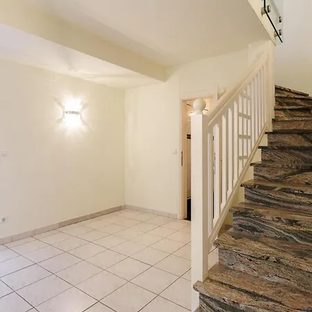 Luxury With Indoor Pool, Jacuzzi, Sauna & Breathtaking View *