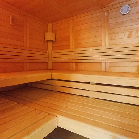 Luxury With Indoor Pool, Jacuzzi, Sauna & Breathtaking View Apartment Klosterneuburg