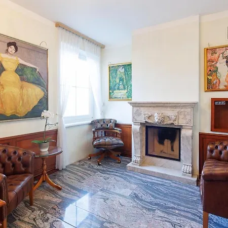 Luxury With Indoor Pool, Jacuzzi, Sauna & Breathtaking View Apartment
