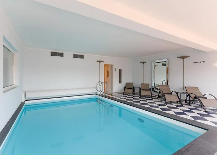 Luxury With Indoor Pool, Jacuzzi, Sauna & Breathtaking View Lägenhet Klosterneuburg
