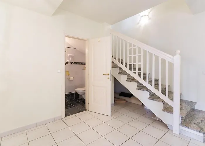 Luxury With Indoor Pool, Jacuzzi, Sauna & Breathtaking View