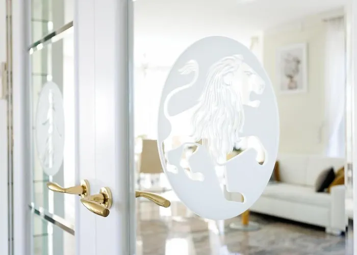 Luxury With Indoor Pool, Jacuzzi, Sauna & Breathtaking View