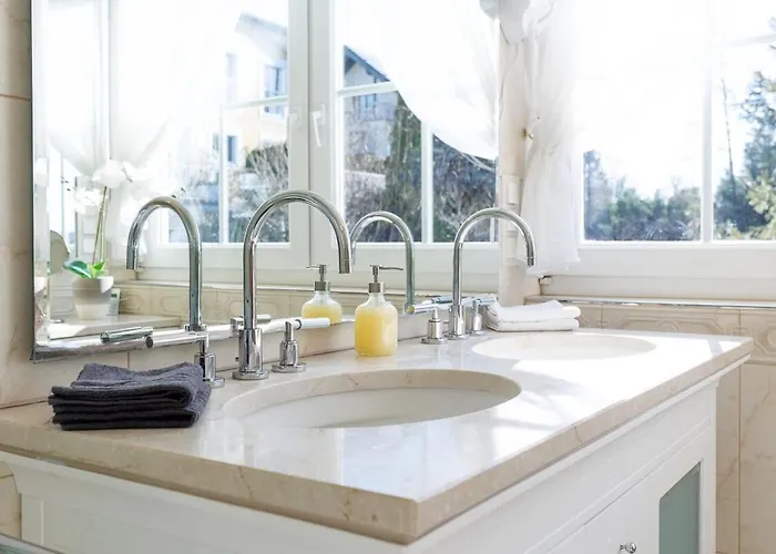 Luxury With Indoor Pool, Jacuzzi, Sauna & Breathtaking View Lägenhet