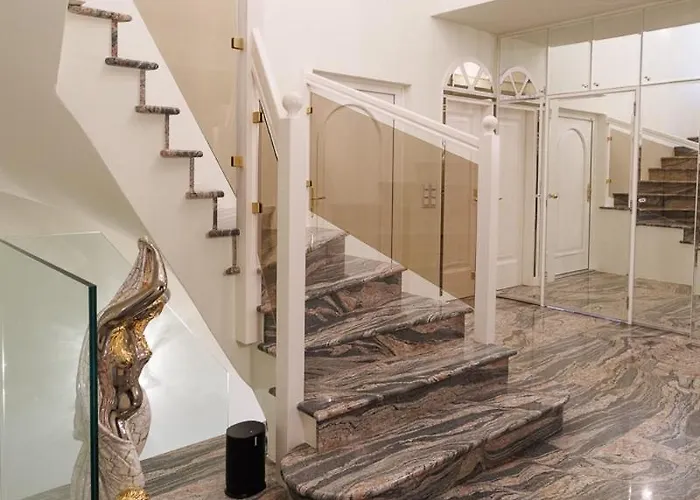 Luxury With Indoor Pool, Jacuzzi, Sauna & Breathtaking View Klosterneuburg